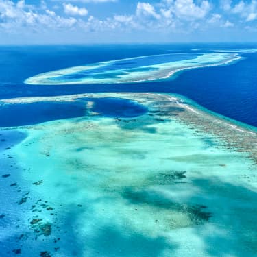 Experience Vaavu Atolls' thrilling channels Image