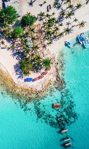 https://www.zubludiving.com/images/Dominican-Republic/Bayahibe/Scuba-Diving-Bayahibe-Dominican-Republic-portrait.jpg