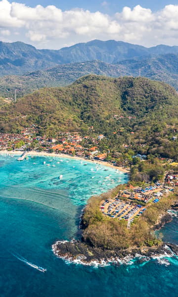 https://www.zubludiving.com/images/Indonesia/Bali/Padangbai-Candidasa/Padangbai-Bali-Indonesia-portrait.jpg