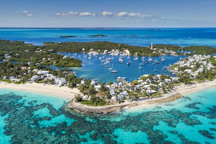 Best liveaboards for a Caribbean scuba vacation