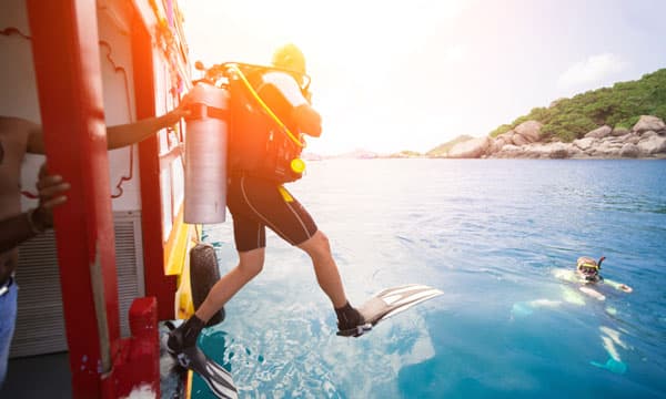 Why a liveaboard is ideal for your next diving holiday during the pandemic