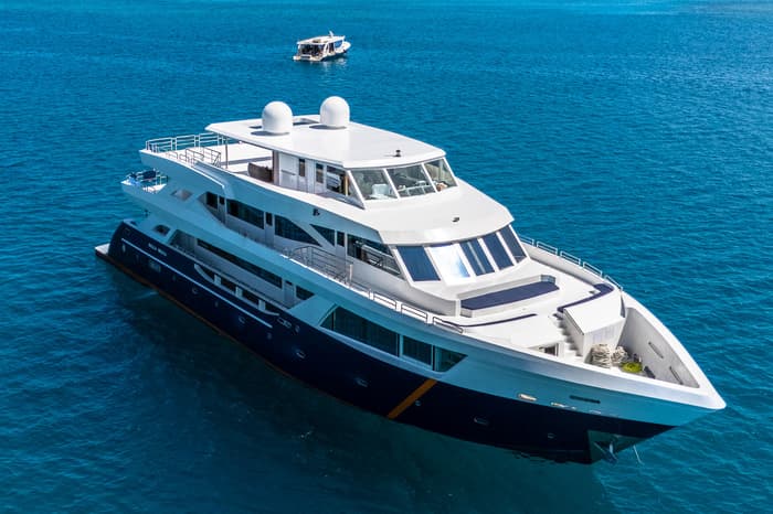 Dune Black Manta Liveaboard
