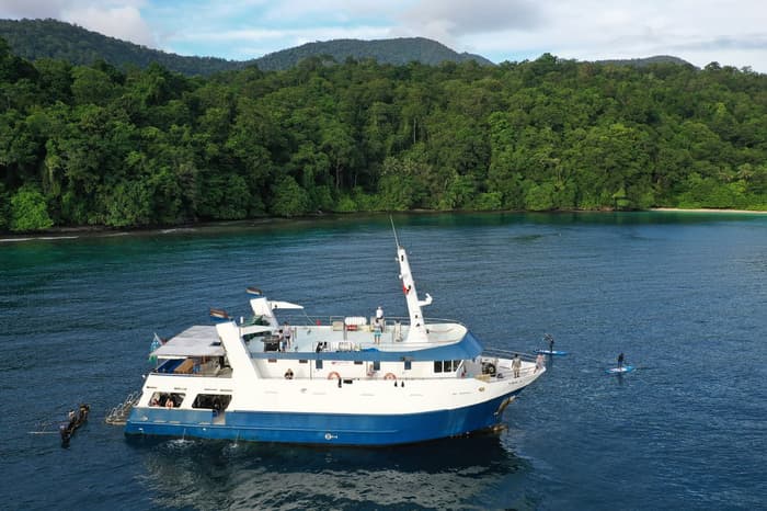 Pacific Master liveaboard