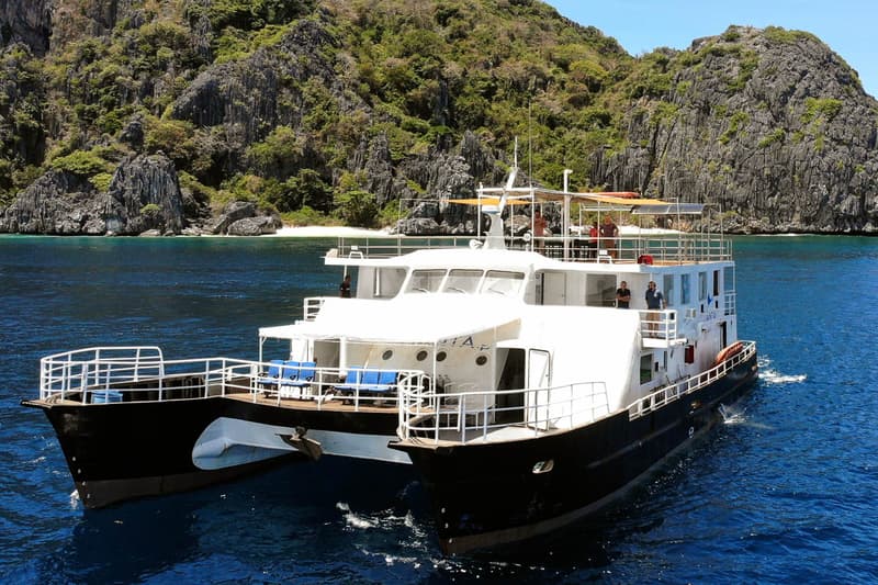 Navis 1 liveaboard