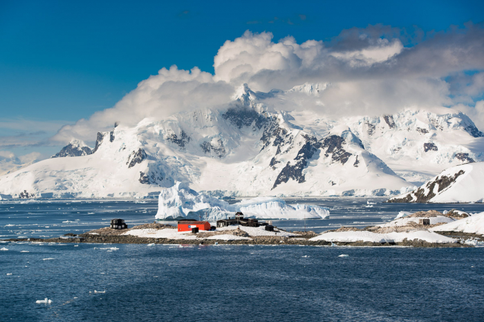 Antarctica Expedition Voyages 15