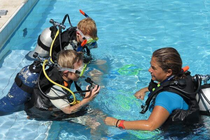 Gili Islands Learning To Dive