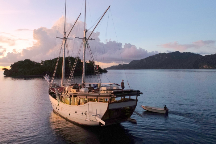 Raja Ampat Liveaboard Diving Jakare