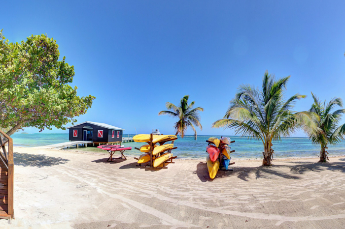 Blackbird Caye Resort Belize 7