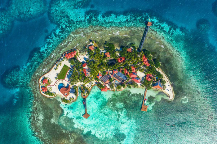 Ray Caye Resort Belize 27