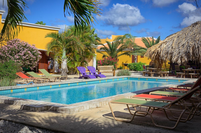 Djambo Bonaire Resort 3