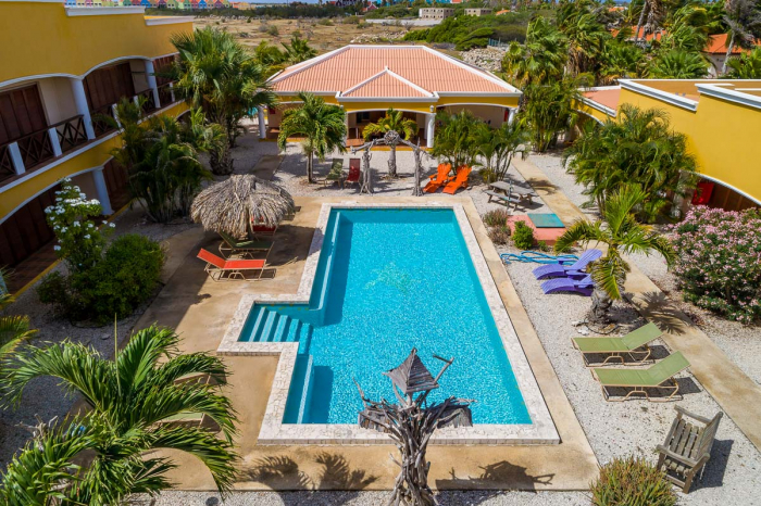 Djambo Bonaire Resort 4