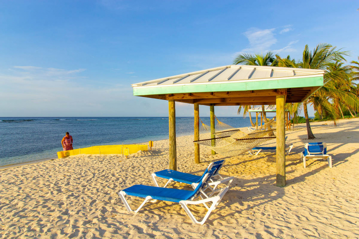 Cayman Brac Beach Resort 3