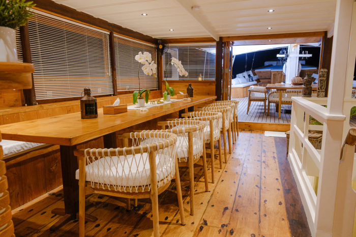 Aliikai Charter Yacht Indonesia 6