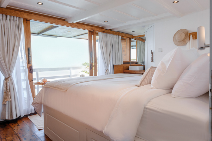 Aliikai Charter Yacht Indonesia 9