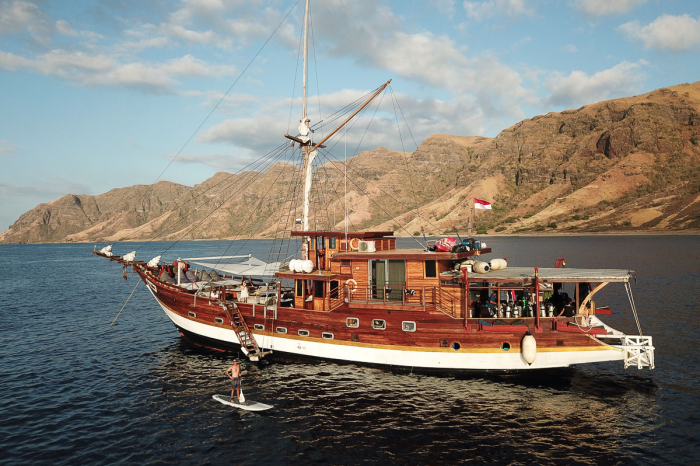 Amaya Explorer Charter Yacht 6