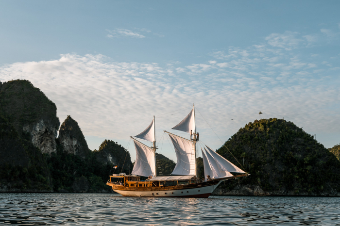 Anne Bonny Charter Yacht 11