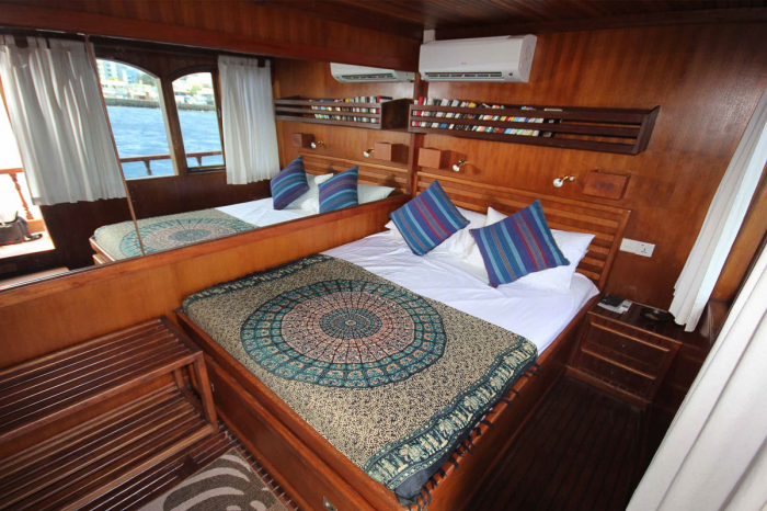 Dhoni Stella 2 Charter Yacht 5