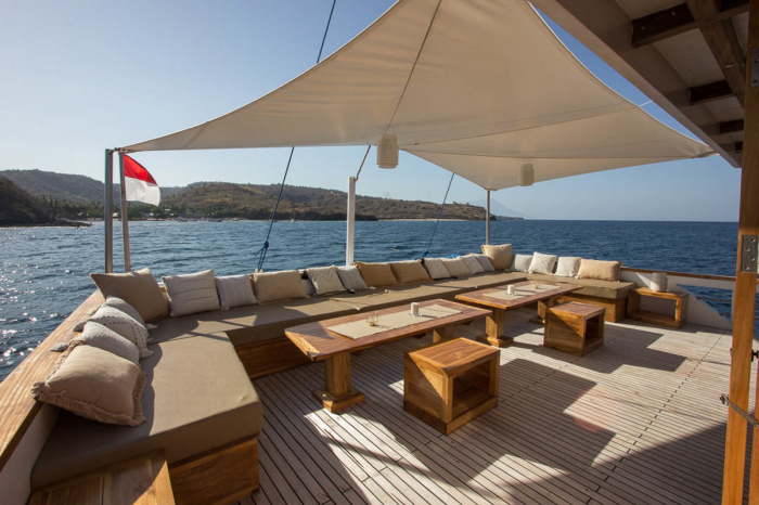 Fenides Charter Yacht 3
