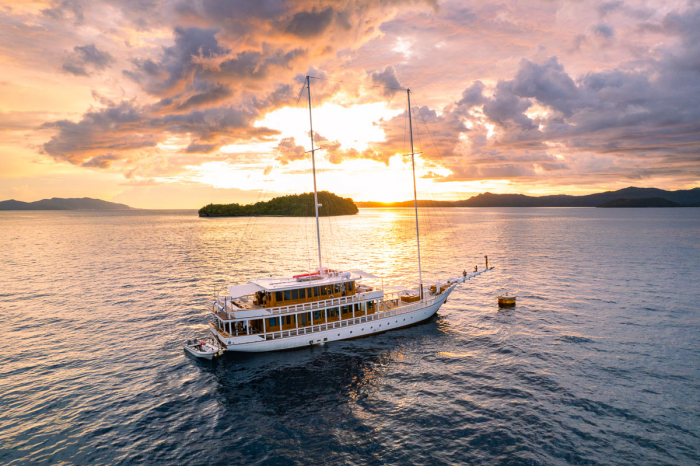 Fenides Charter Yacht 4