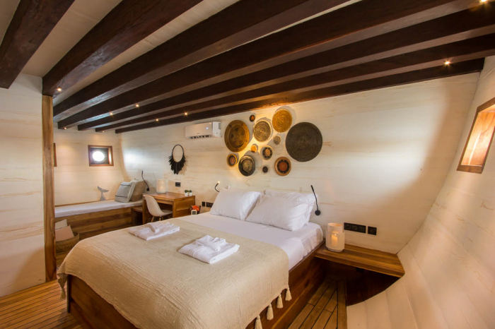 Fenides Charter Yacht 12