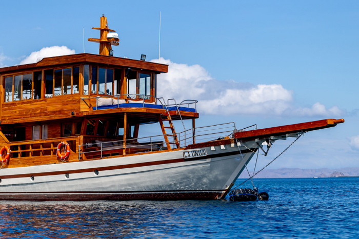 La Unua Charter Yacht 26