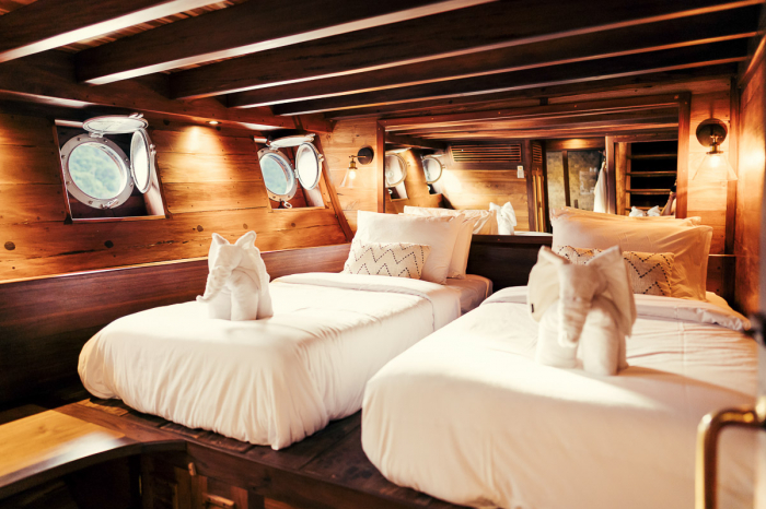 Senja Charter Yacht Cabin2