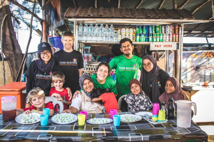 Fuze Ecoteer - Making snacks