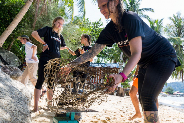 Beach Clean Up Perhentian