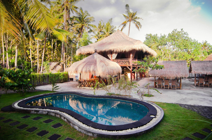 Ceningan Divers Bali Pool Area