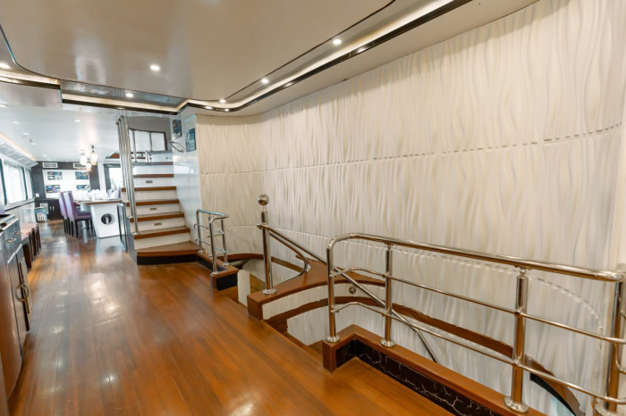 Almonda Liveaboard 14