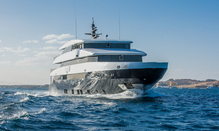 Altair Liveaboard Thumb