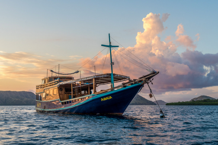 Amalia Liveaboard