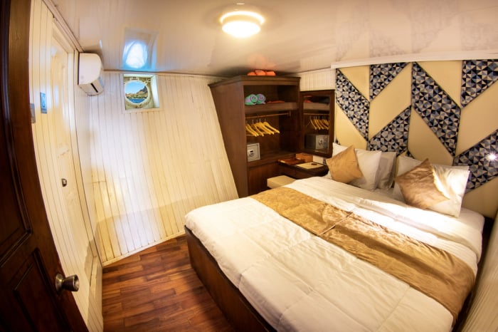 Cheng Ho Liveaboard Indonesia 16