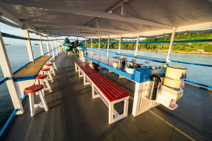 Epica Liveaboard 6