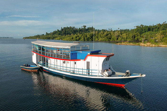 Epica Liveaboard