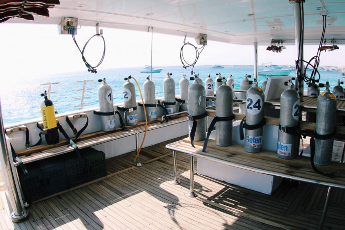 Gelen Liveaboard 18