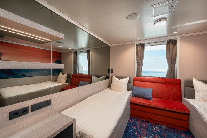 Hondius Oceanwide Expeditions 40