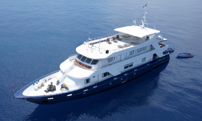 Infiniti Liveaboard Philippines Thumb