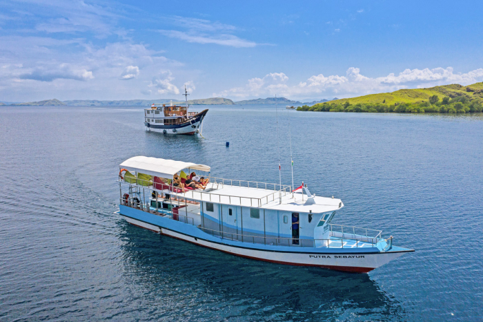 Komodo Sea Dragon Liveaboard 4