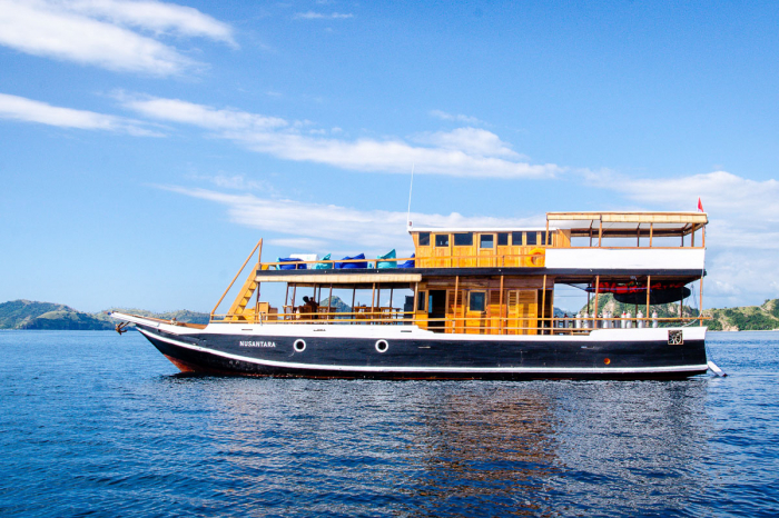 Nusantara Mikumba Liveaboard Komodo 11