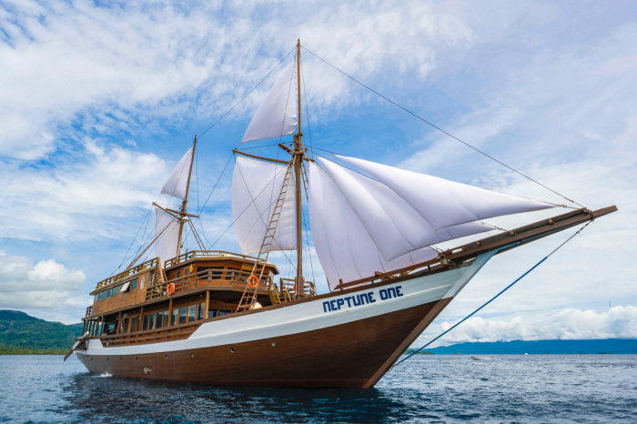 Neptune One Liveaboard