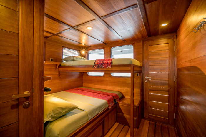 Oceanic Liveaboard Indonesia 12
