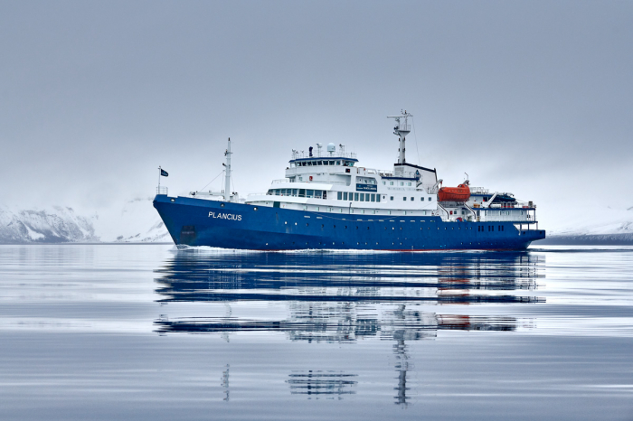 Plancius Oceanwide Expeditions 12