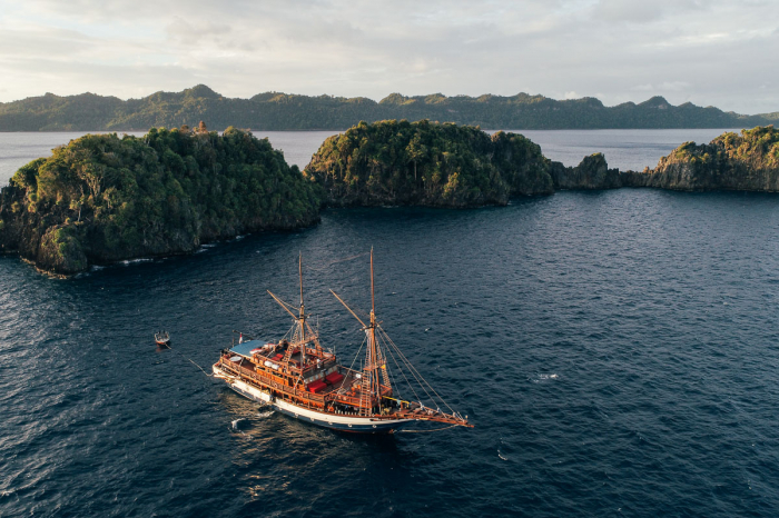 Sea Safari 8 Liveaboard Indonesia