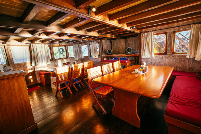 Seven Seas Liveaboard Indonesia 7