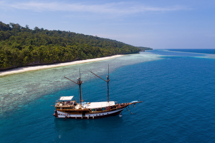 Wellenreng Liveaboard Indonesia 11