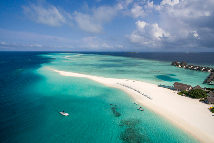 Four Seasons Landaa Giraavaru Baa Maldives 11