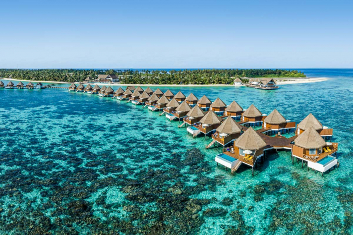 Mercure Maldives Kooddoo 01