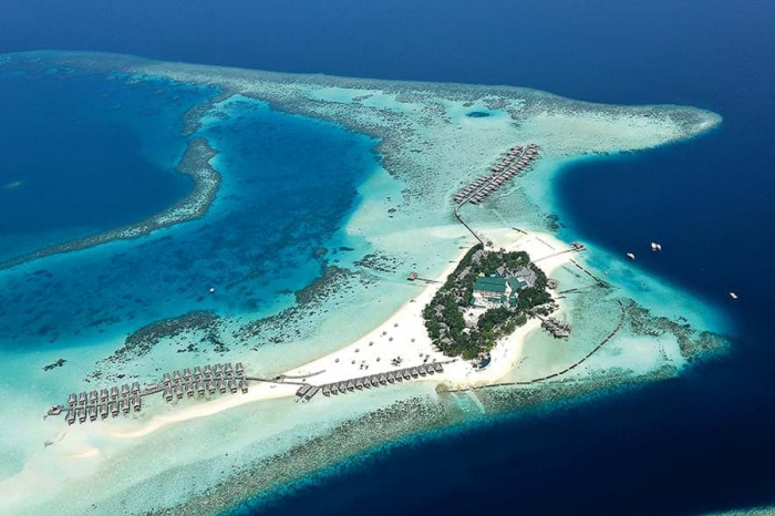 Constance Moofushi Maldives 9