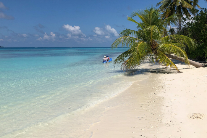 White Sand Dhigurah 10